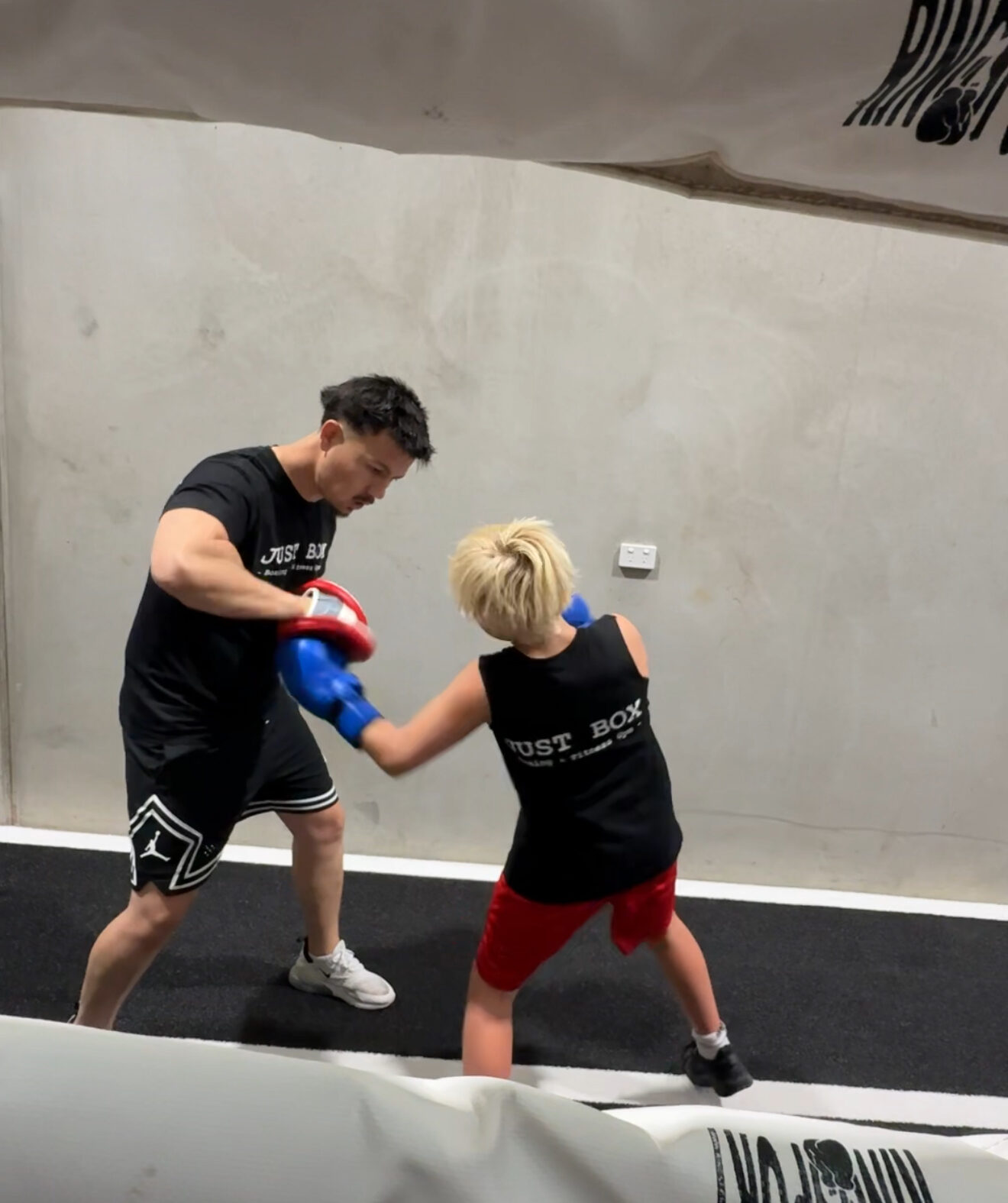 Boxing for Beginners: Your Ultimate Guide to Getting Started at JustBox