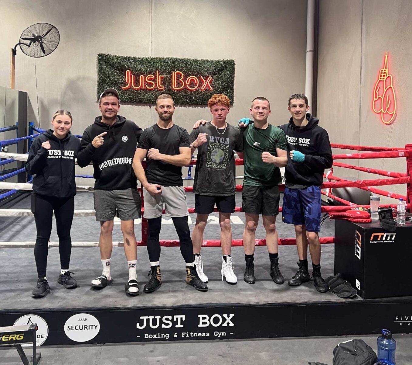 Just Box boxing gym near West Lakes offering fitness boxing and kids boxing classes in Adelaide western suburbs.